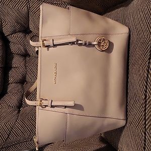 Michael Kors Jet Set Medium Top Zip Tote- Dover Mauve
